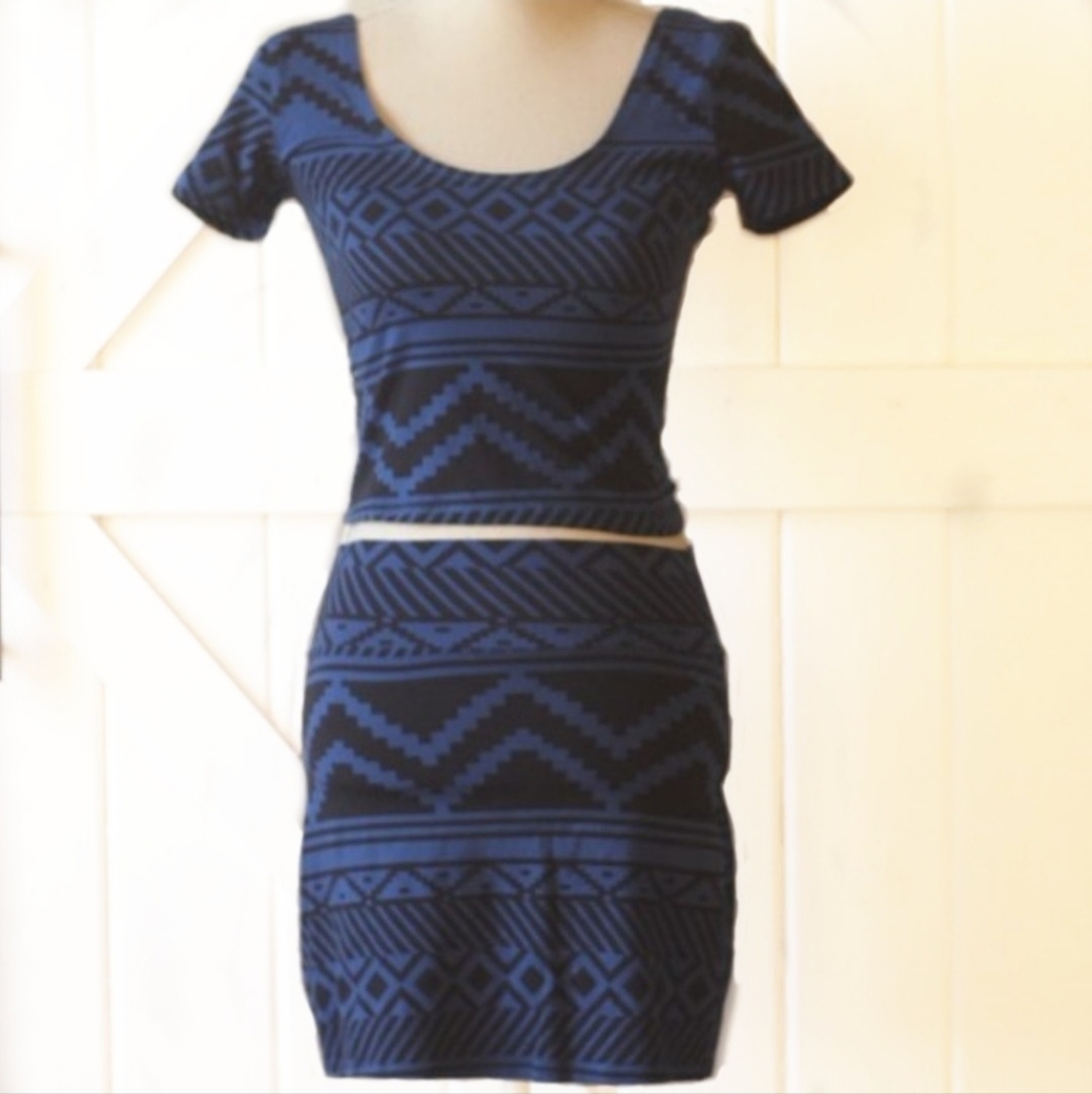 Victoria's Secret PINK Tribal Print High Waist Skirt & Crop Top Outfit S/M